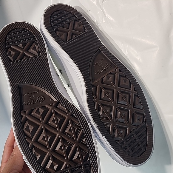 Converse Chuck Taylor Low Top Shoes Skate Women's 9 Casual Canvas White - Picture 5 of 5